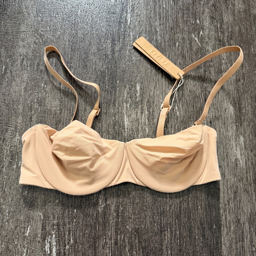 SKIMS Smoothing Intimates Unlined Strapless Bra Clay Nude 34A